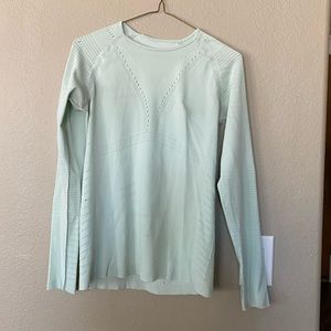 Lululemon long sleeve shirt